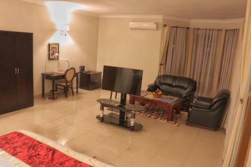 Hotel Elevate Suites