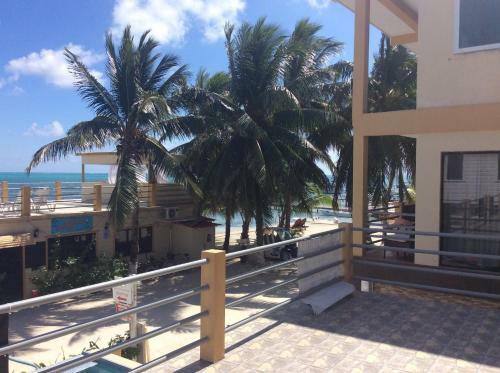 Hotel Popeye's Beach Resort