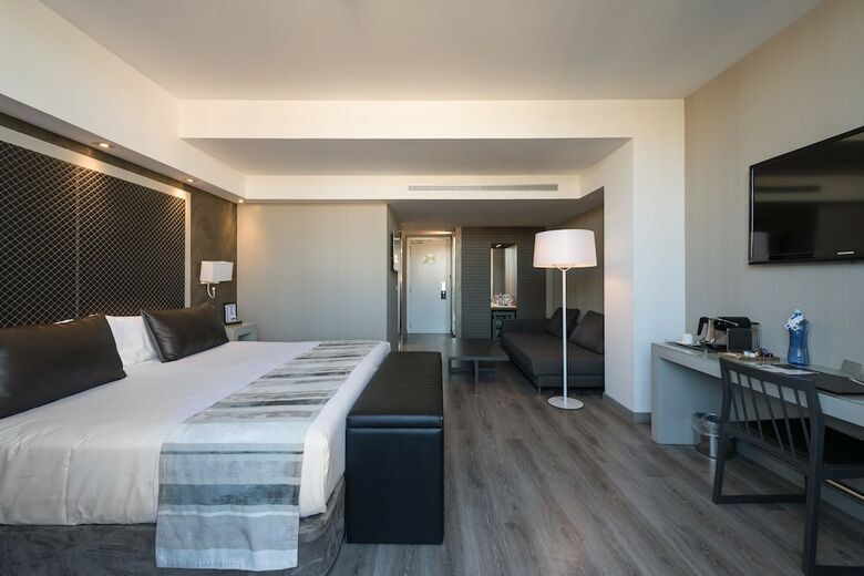 Hotel Catalonia Square