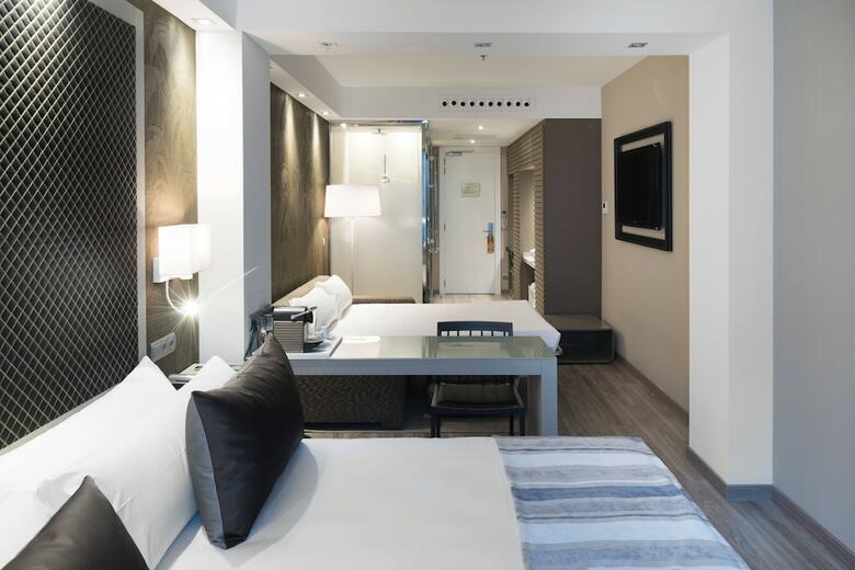 Hotel Catalonia Square