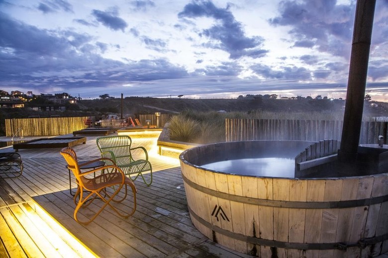 Lodge Hotel Alaia