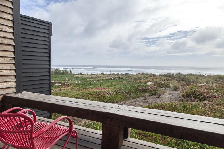 Lodge Hotel Alaia
