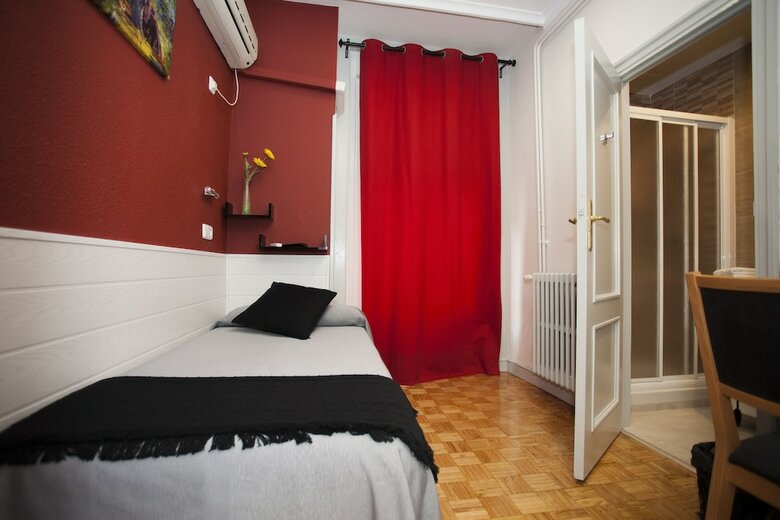 Hostal Aresol