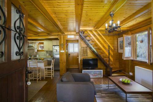 Ricky Chalet Near Troodos