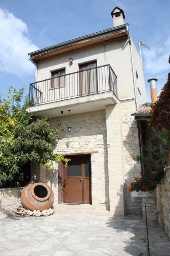 Rodoulas Village House