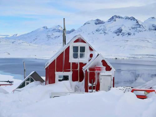 Hotel The Red House