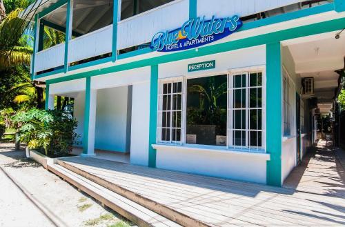 Blue Waters Hotel And Apartments