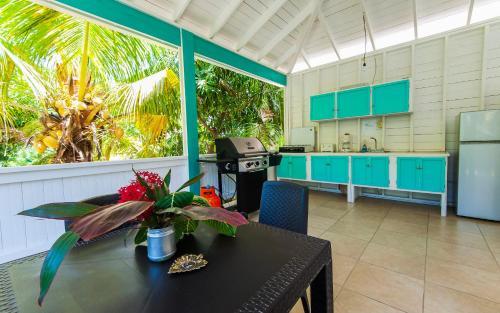 Blue Waters Hotel And Apartments