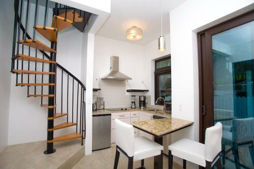 Bella Luna Beach Home #226859