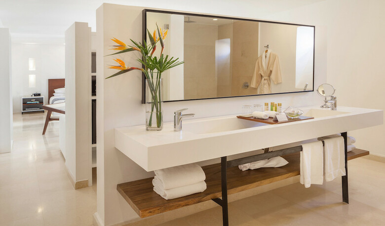 N�car Hotel Cartagena, Curio Collection By Hilton