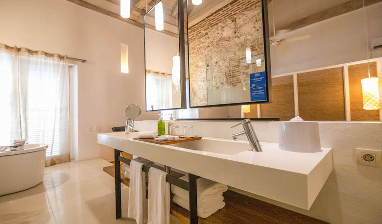 N�car Hotel Cartagena, Curio Collection By Hilton