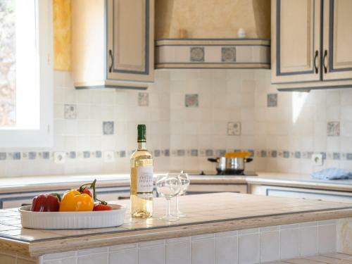 Cozy Villa In Roquebrun With Swimming Pool