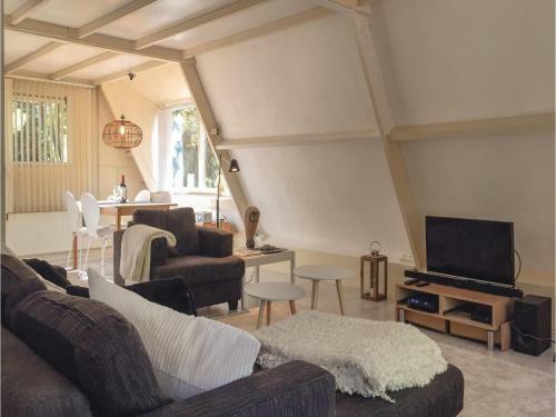 Two-bedroom Holiday Home In Rekem-lanaken