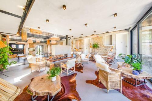 Hotel Domaine De Ronchinne - Ch�teau De La Poste