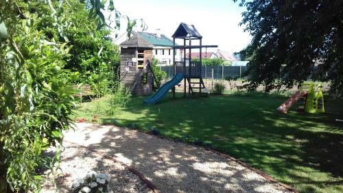 Bed & Breakfast Les Chambres De La Cour
