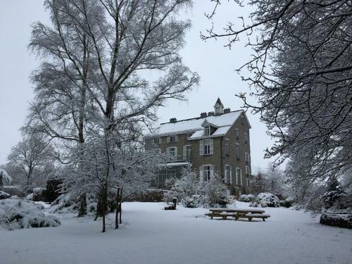 Luxury Manor With Swimming Pool In Nassogne