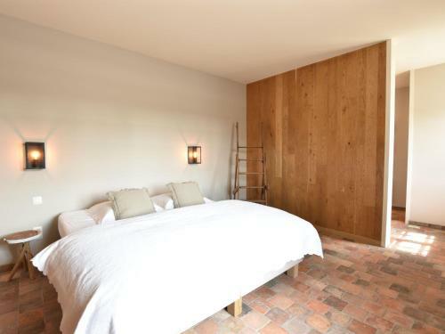 Stunning Holiday Home In Diksmuide With Terrace