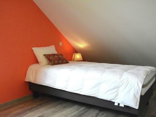 Modern Villa In Rochefort Near River