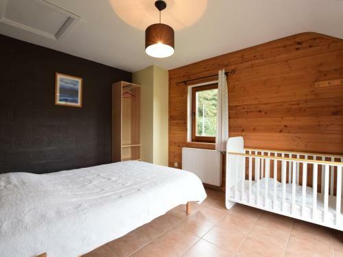 Duplex Chalet In Rendeux With Parking And Garden With Forets Views