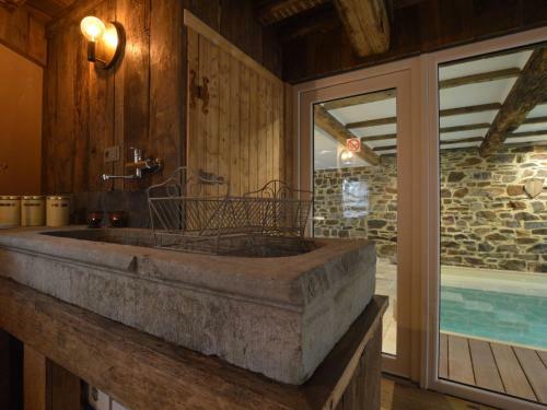 Cozy Cottage In Theux With Pool And Jacuzzi