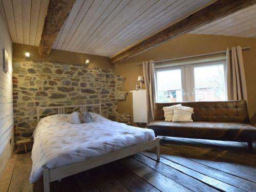 Cozy Cottage In Theux With Pool And Jacuzzi