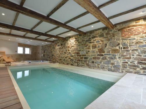 Cozy Cottage In Theux With Pool And Jacuzzi