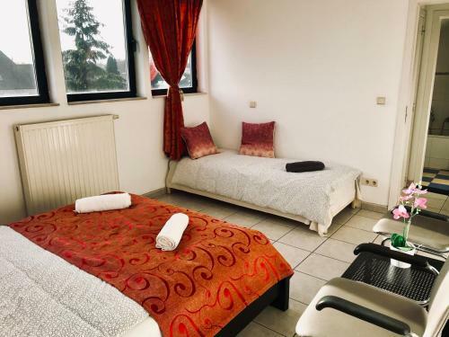 Hostal A Spacious Beautiful Apartment & Affordable