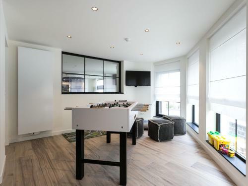 Beautiful Mansion In Kluisbergen With Sauna