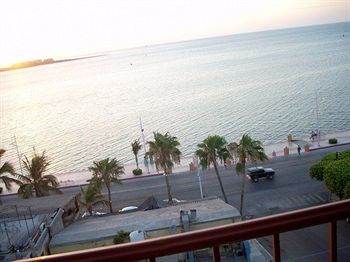 Aparthotel Las Gaviotas Resort