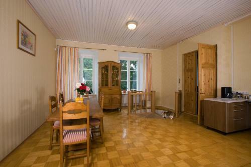 Hotel Haeska Manor