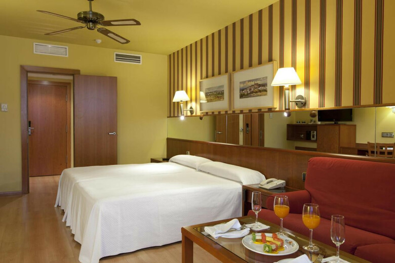 Hotel Ilunion Les Corts Spa