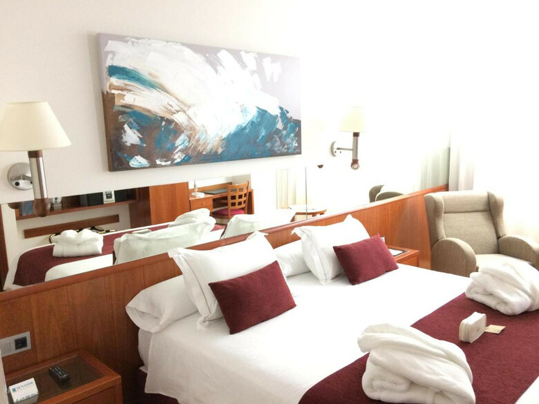 Hotel Ilunion Les Corts Spa