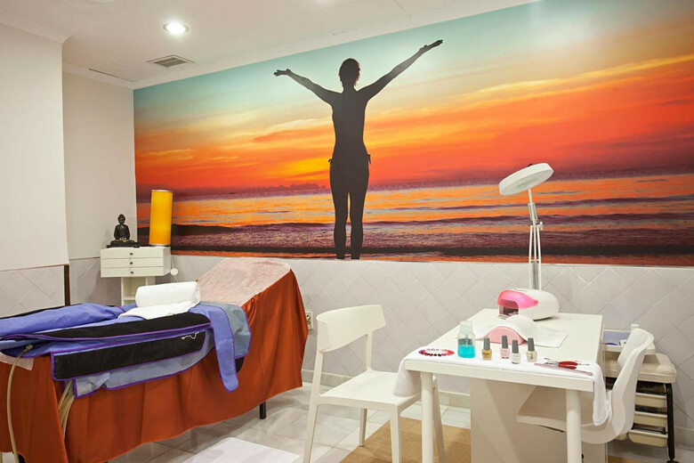 Hotel Ilunion Les Corts Spa