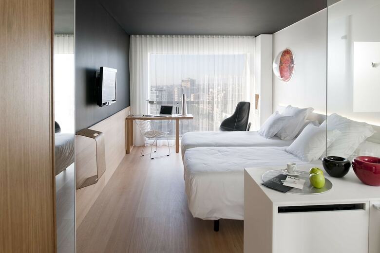 Hotel Barcel� Sants