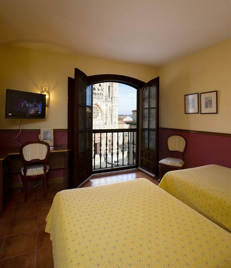Hotel Meson Del Cid