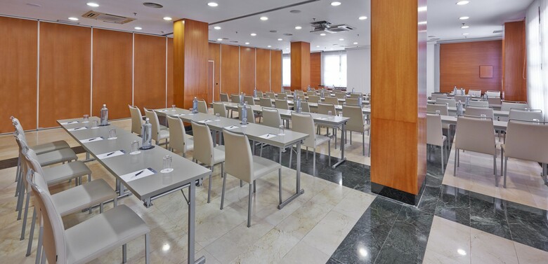 Hotel NH Valencia Las Artes