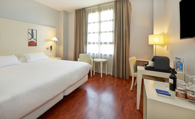 Hotel NH Valencia Las Artes