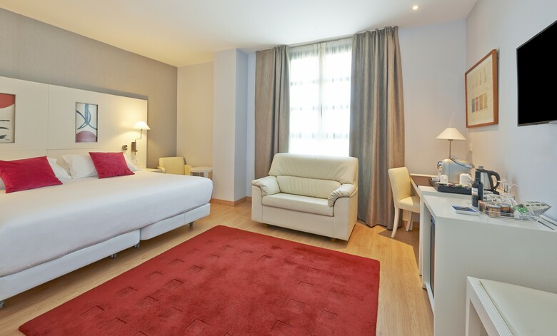 Hotel NH Valencia Las Artes
