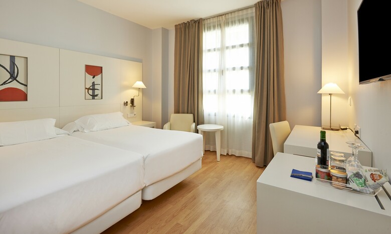 Hotel NH Valencia Las Artes