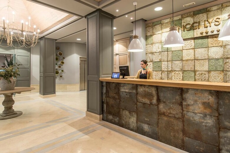 Hotel Vincci Lys