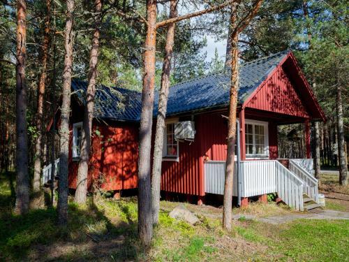 Roosta Holiday Village