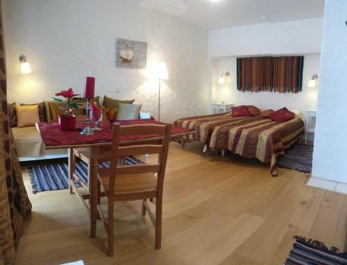 Hostal Algallika Guesthouse