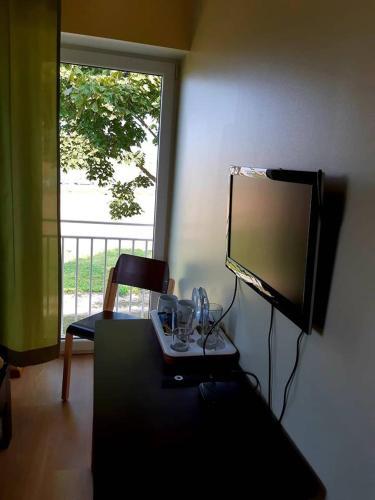 Hostal Tristvere Guesthouse-cafe