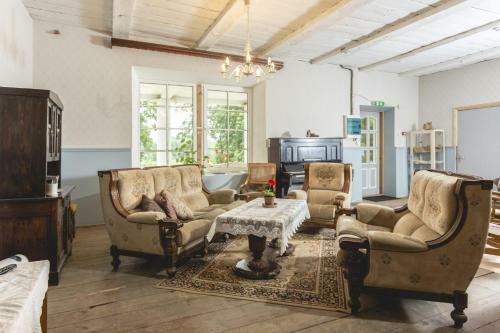 Posada Guesthouse Kadrina M�is