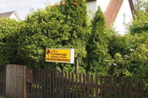 M�nni Holiday House
