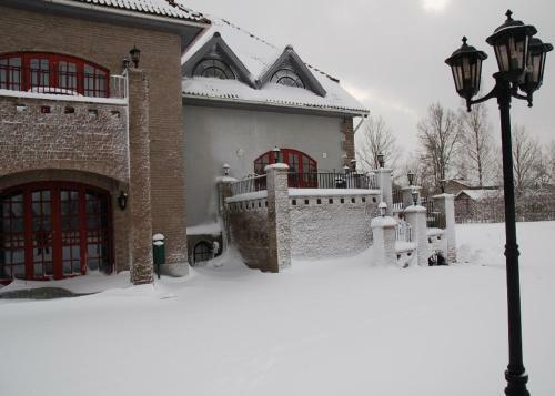 Hostal Hotell De Tolly