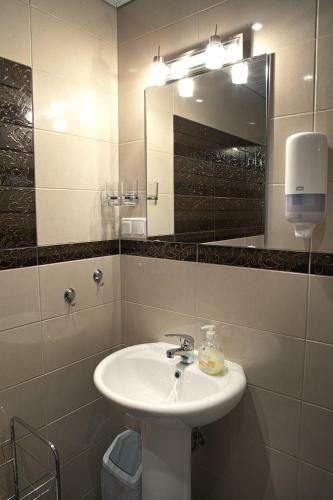 Hostal Seedri Guesthouse