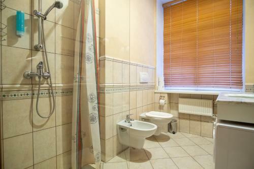 Dream Stay - Town Hall Square Apartments