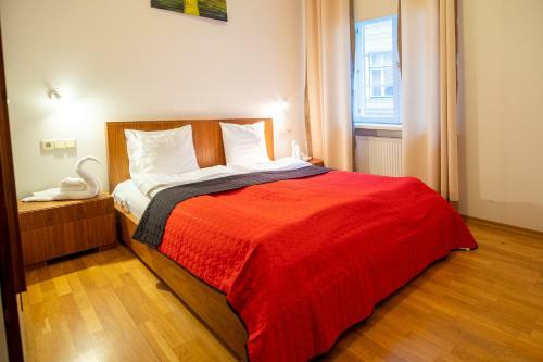 Dream Stay - Town Hall Square Apartments