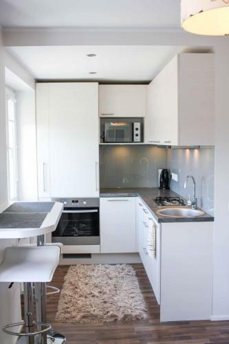 Dream Stay - Cosy Tallinn Apartment With Free Parking